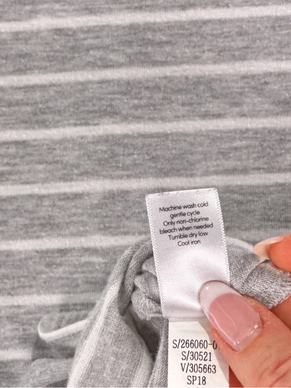 Athleta Threadlight Tunic Tee Side Slits Striped Modal Grey M - Picture 7 of 11